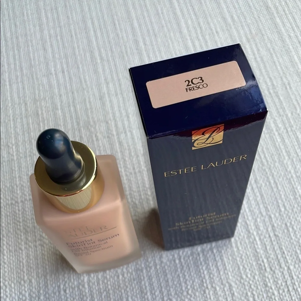Estée Lauder Futurist SkinTint Serum Foundation SPF 20- 2C3 Fresno